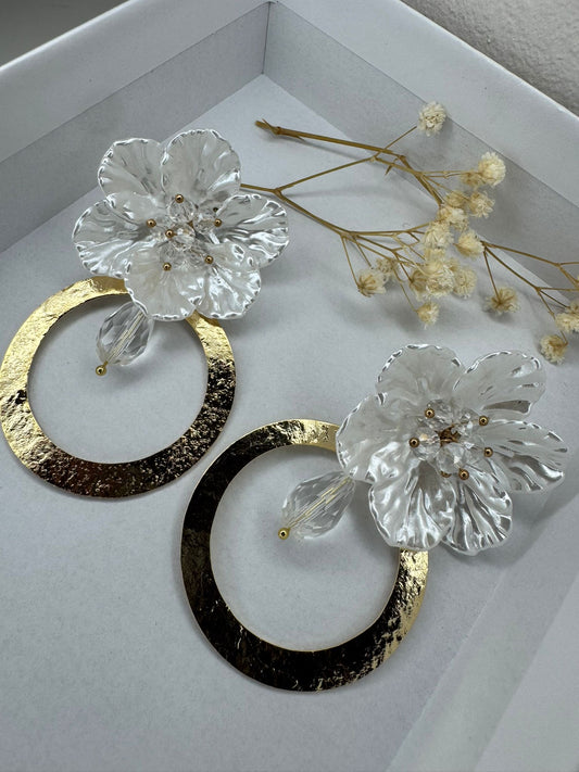 Pendiente flor de abril