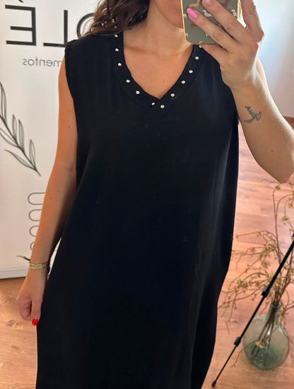 Vestido tachuelas pico