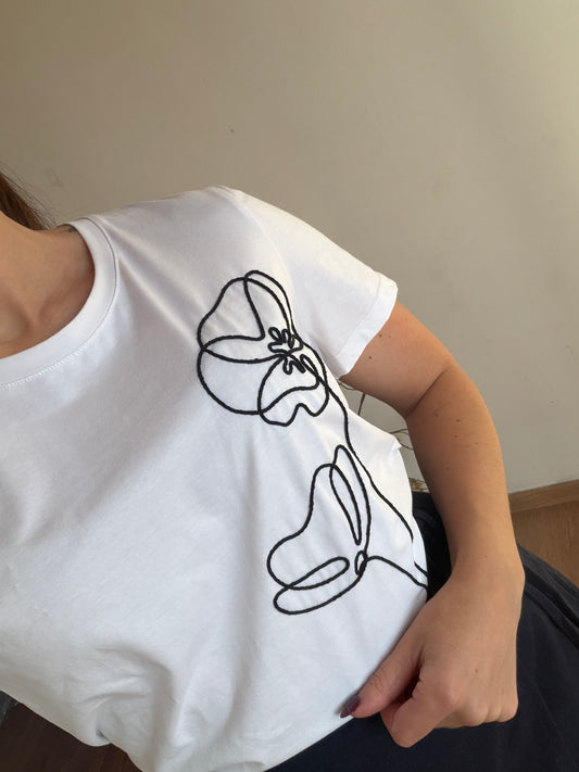 Camiseta manga corta flor
